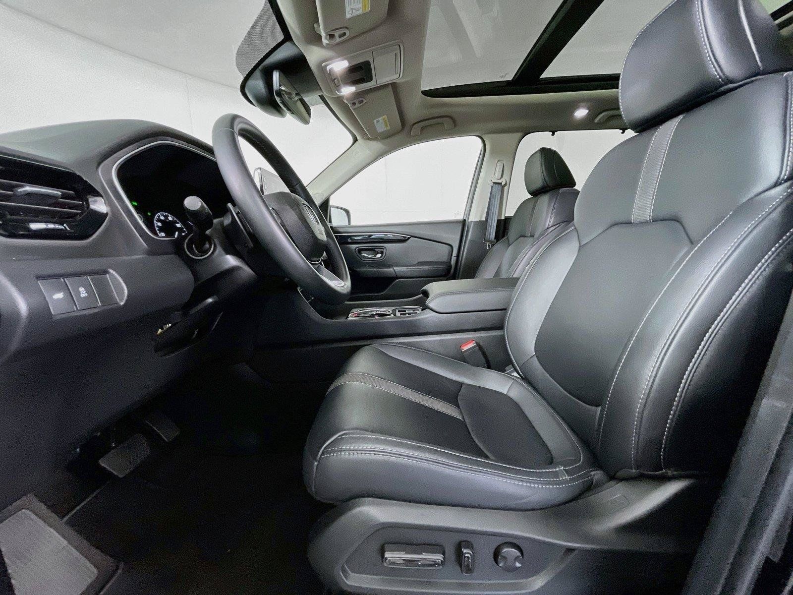 Certified 2025 Honda Pilot Touring image 27