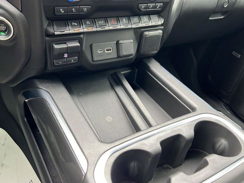 Used 2020 GMC Sierra 1500 AT4 w/ AT4 Premium Package AWD/4WD image 23