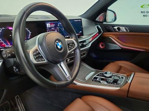 Used 2025 BMW X7 M60i AWD/4WD image 21