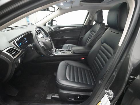 Used 2020 Ford Fusion SEL image 7