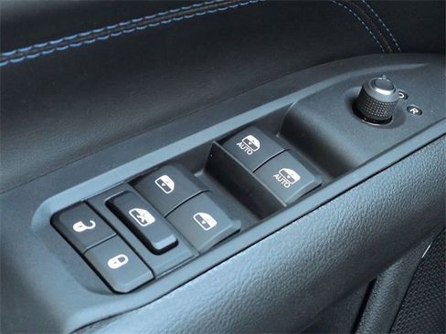 New 2026 Jeep Compass Latitude image 21