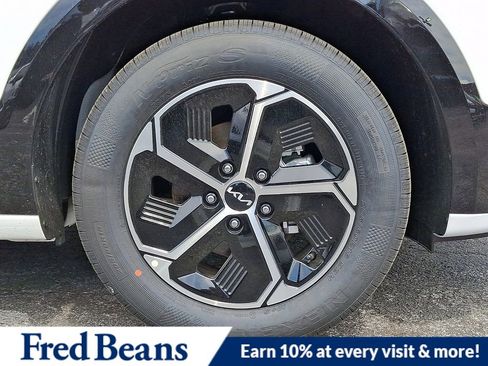 New 2026 Kia Niro SX image 5