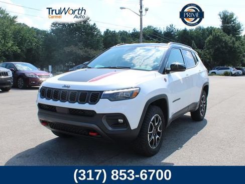 Used 2025 Jeep Compass Trailhawk w/ Trailhawk Elite Group AWD/4WD image 1
