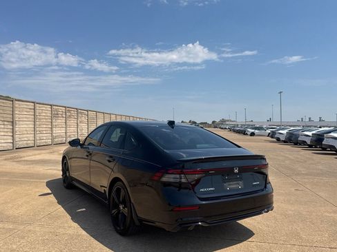 Used 2024 Honda Accord Sport image 15