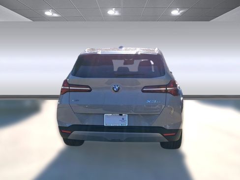 Used 2026 BMW X3 xDrive30i w/ Premium Package AWD/4WD image 9