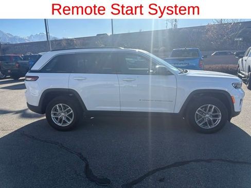 Used 2025 Jeep Grand Cherokee Laredo X w/ Luxury Tech Group I AWD/4WD image 7
