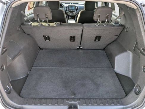 Used 2018 Chevrolet Equinox LT image 19