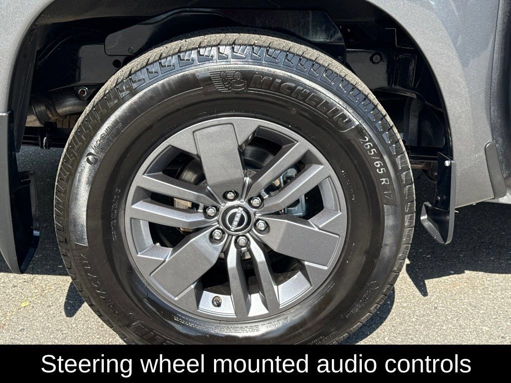 Certified 2025 Nissan Frontier SV w/ SV Convenience Package RWD image 10