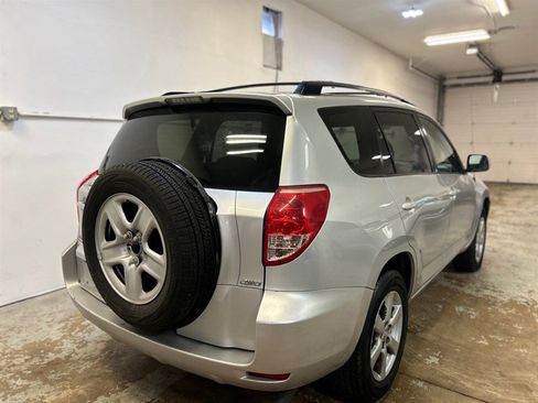 Used 2007 Toyota RAV4 Limited image 3