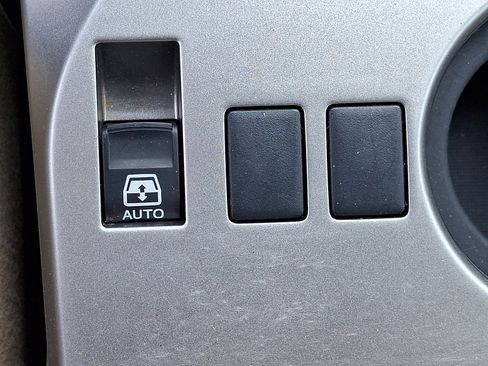 Used 2010 Toyota 4Runner SR5 image 28