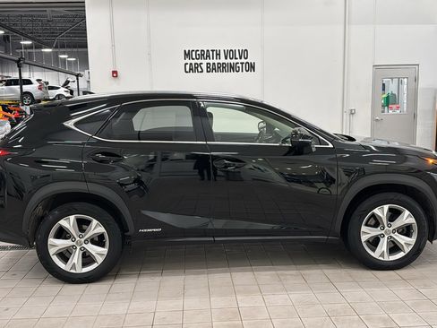 Used 2017 Lexus NX 300h AWD image 4