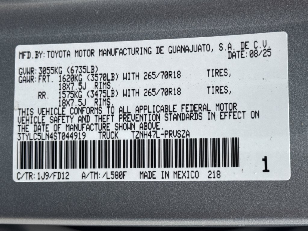 Used 2025 Toyota Tacoma TRD Off-Road AWD/4WD image 29
