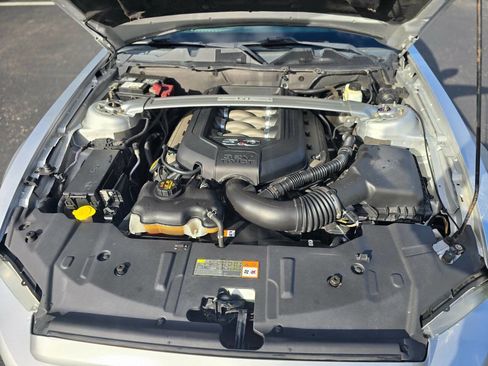 Used 2013 Ford Mustang GT Premium w/ Security Pkg image 18