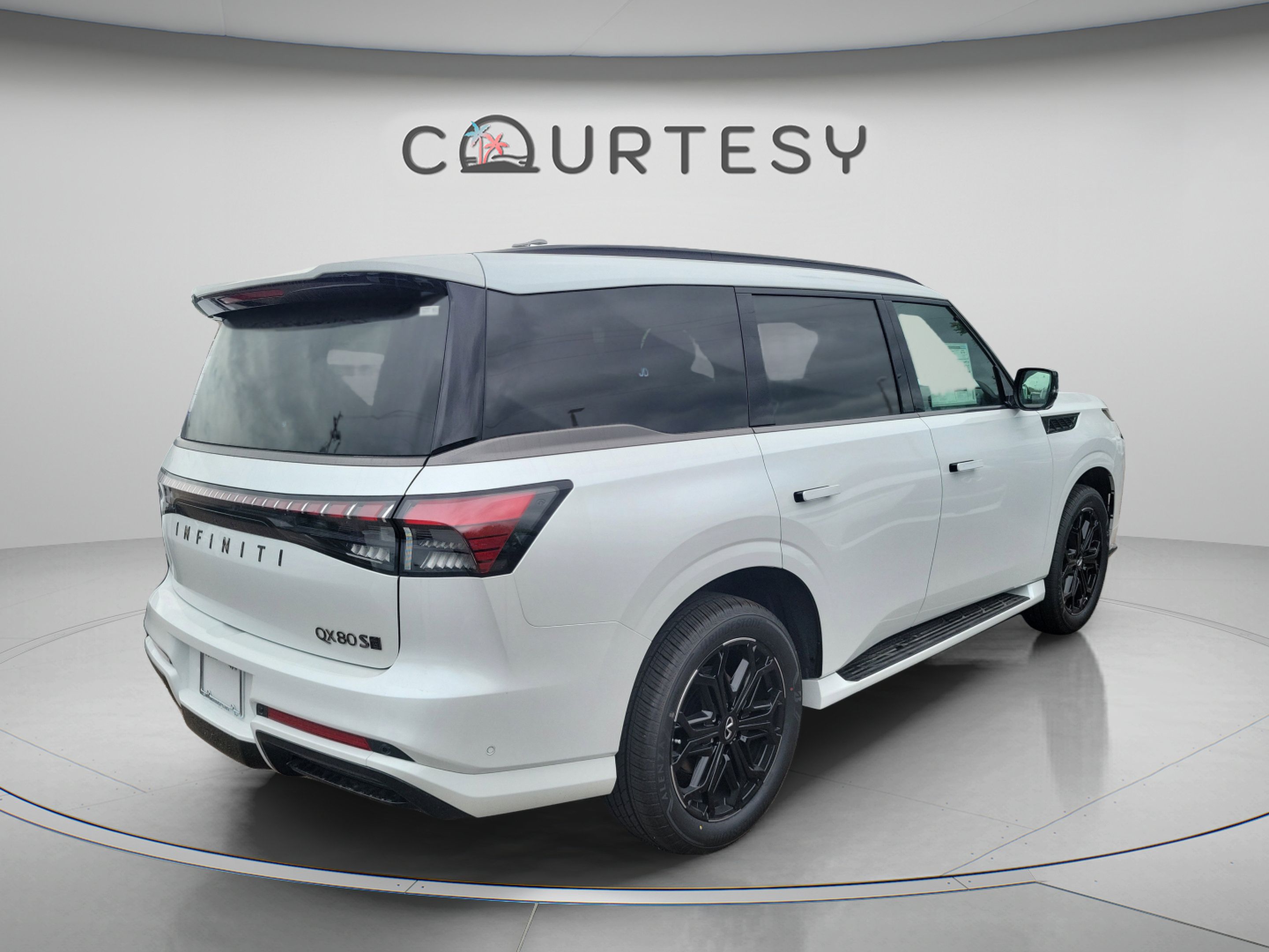 New 2026 INFINITI QX80 4WD image 3