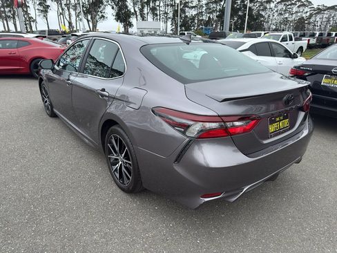 Used 2023 Toyota Camry SE w/ Protection Package (Q2) (TMS) FWD image 2