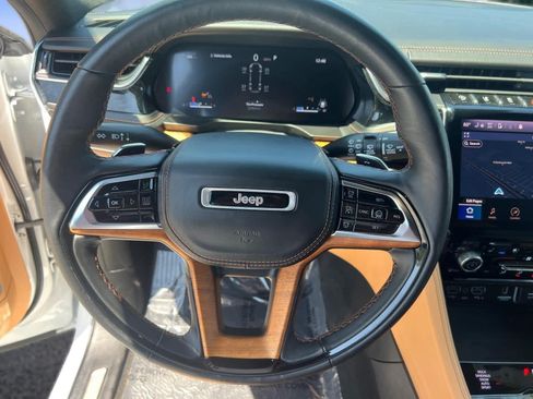 Used 2023 Jeep Grand Cherokee L Summit AWD/4WD image 16