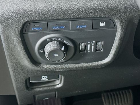 Used 2024 Jeep Grand Cherokee Limited 4xe AWD/4WD image 17