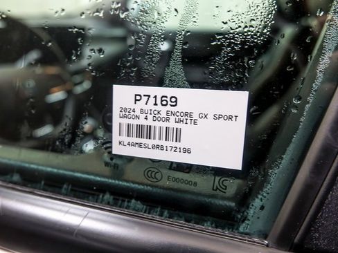 Used 2024 Buick Encore GX Sport Touring image 29