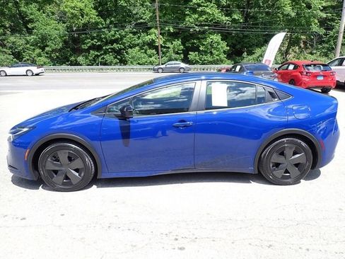 Used 2024 Toyota Prius Prime FWD image 9