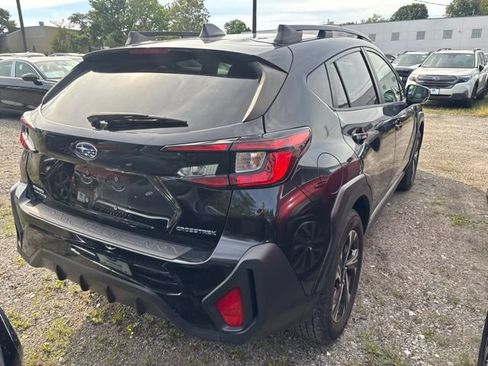 Used 2024 Subaru Crosstrek 2.0i Premium AWD/4WD image 8