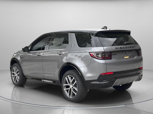 Used 2025 Land Rover Discovery Sport Dynamic SE image 3