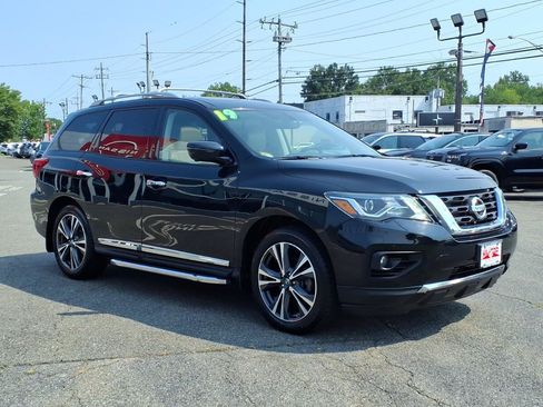 Used 2019 Nissan Pathfinder Platinum w/ Cargo Package AWD/4WD image 3