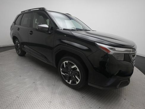 Used 2025 Subaru Forester Limited AWD/4WD image 38