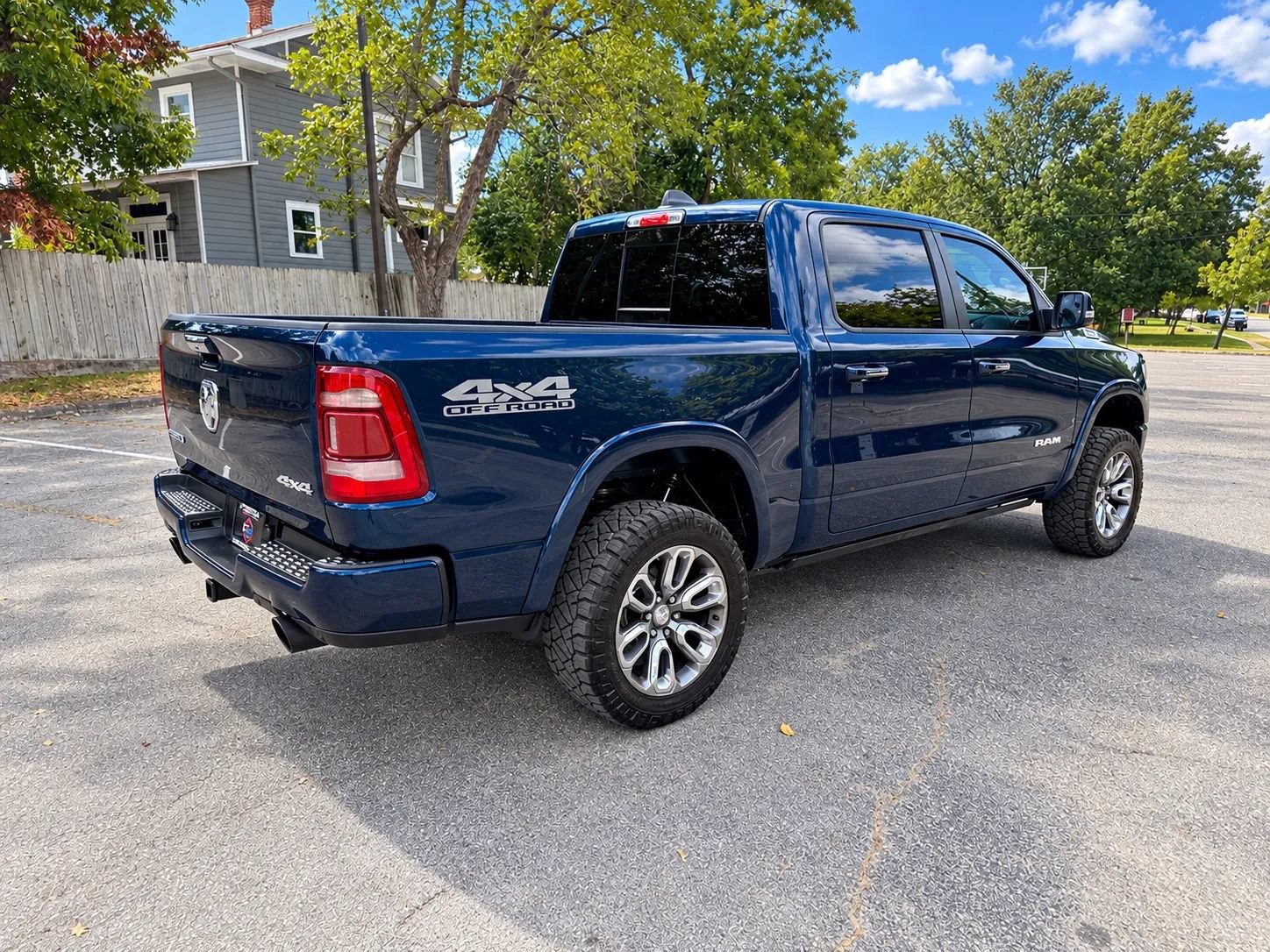Used 2021 RAM 1500 Laramie w/ Laramie Southwest Edition AWD/4WD image 8