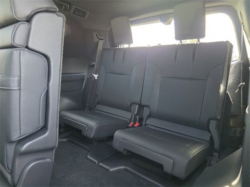 New 2026 Lexus LX 600 4WD w/ Luxury Package image 17