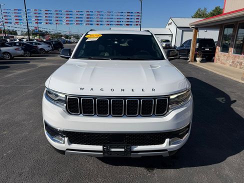 Used 2024 Jeep Wagoneer Series II AWD/4WD image 10