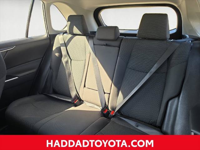 Certified 2023 Toyota RAV4 LE AWD/4WD image 15