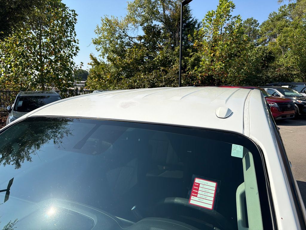 Used 2018 Nissan Titan SV AWD/4WD image 50