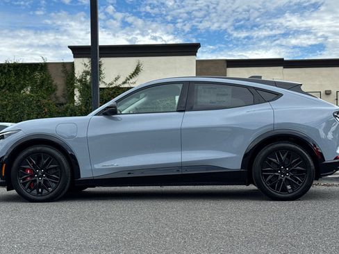 Used 2025 Ford Mustang Mach-E Premium w/ Sport Appearance Package image 7