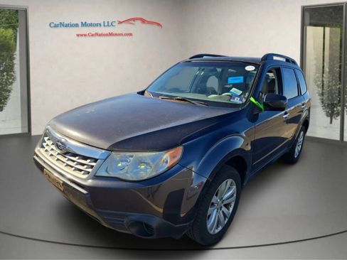 Used 2011 Subaru Forester 2.5X Premium image 1