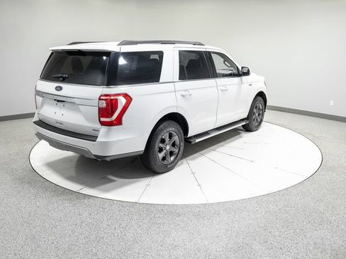 Used 2021 Ford Expedition XLT AWD/4WD image 32