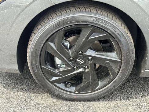 New 2026 Hyundai Elantra Sport FWD image 17