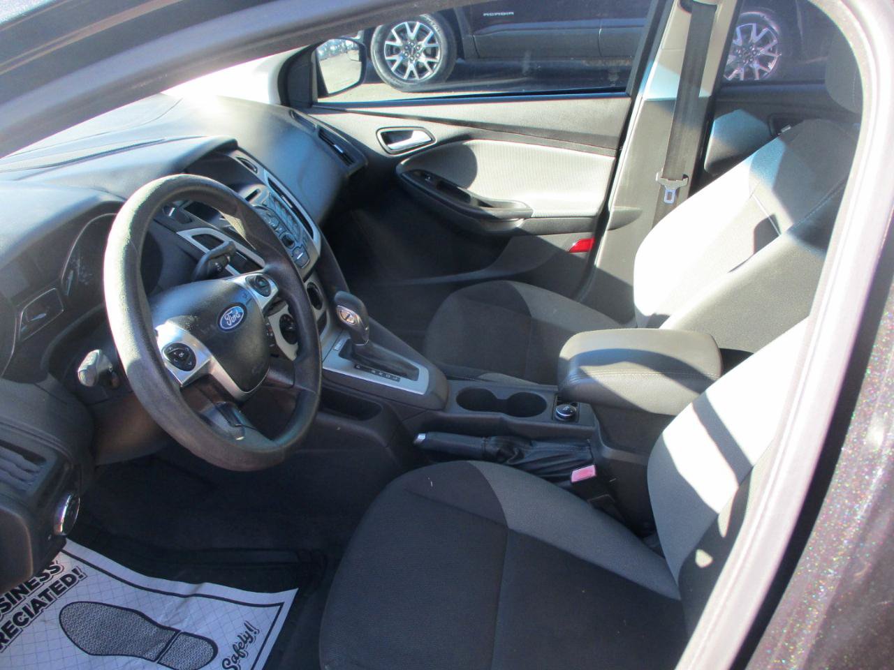 Used 2012 Ford Focus SE FWD image 10