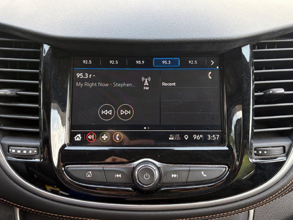Used 2018 Chevrolet Trax LS AWD/4WD image 14