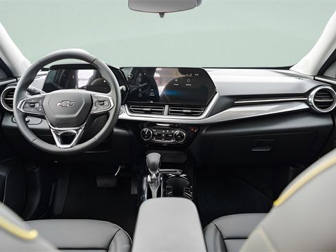 New 2026 Chevrolet Trax ACTIV w/ Sunroof Package image 8