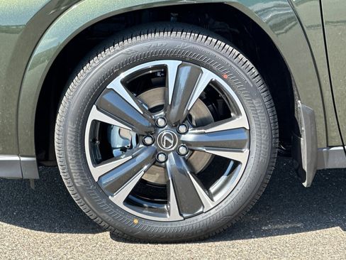 New 2026 Lexus UX 300h FWD image 25