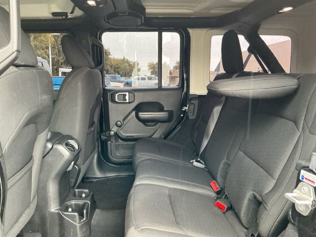 Used 2018 Jeep Wrangler Unlimited Sport AWD/4WD image 20