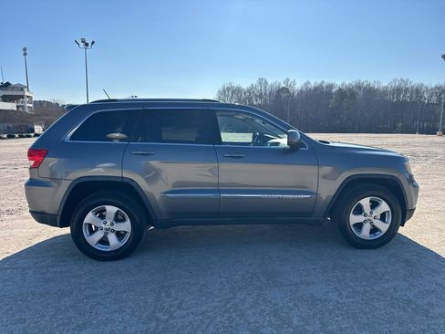 Used 2012 Jeep Grand Cherokee Laredo image 5