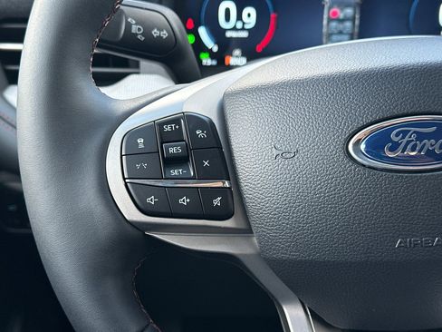 New 2026 Ford Explorer Active w/ Active Comfort Package image 25