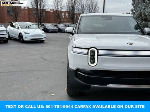 Used 2025 Rivian R1T Adventure image 13