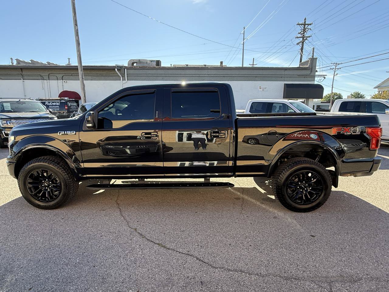 Used 2020 Ford F150 Lariat w/ Equipment Group 502A Luxury AWD/4WD image 3