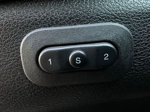 Used 2015 Dodge Durango R/T w/ Technology Group image 23