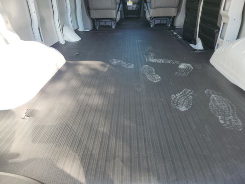 New 2025 Chevrolet Express 2500 image 32