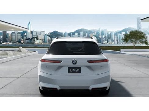 New 2026 BMW iX xDrive45 image 5