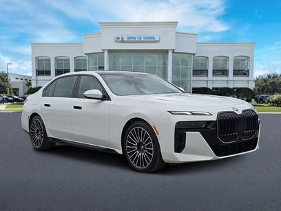 New 2025 BMW 760i xDrive