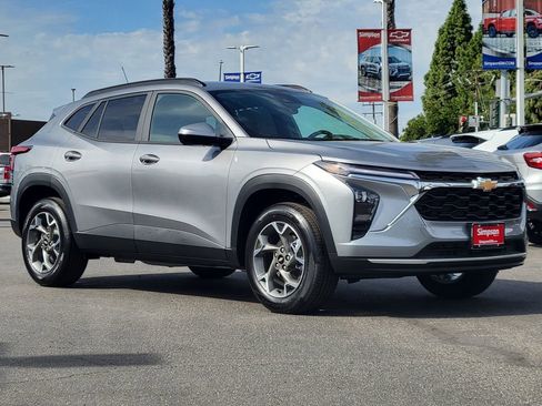 New 2026 Chevrolet Trax LT w/ Driver Confidence Package image 24